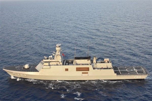 Libya Sahil Güvenlik ve Al-Khoms Komutanı İssa, TCG Kınalıada'yı ziyaret etti