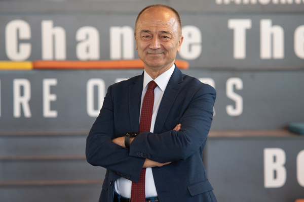 Lisansüstü eğitim istihdamda kolaylık sağlıyor