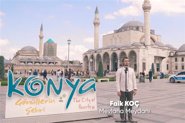 Lise Medeniyet Akademisi öğrencileri Neşet Ertaş’ı andı