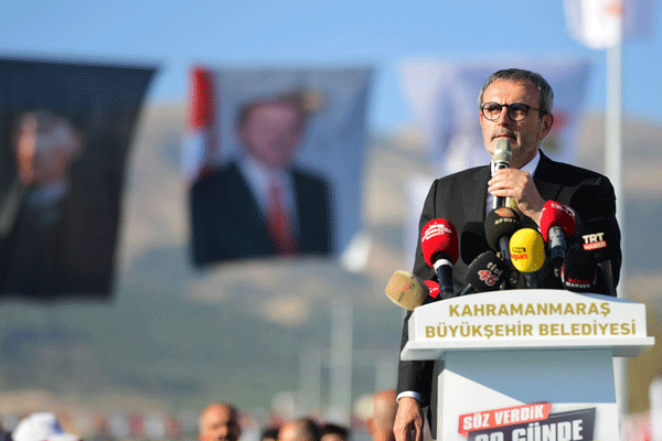 Mahir Ünal: “Biz Anadolu'yu arkamıza alıp, dünyaya meydan okuyoruz”