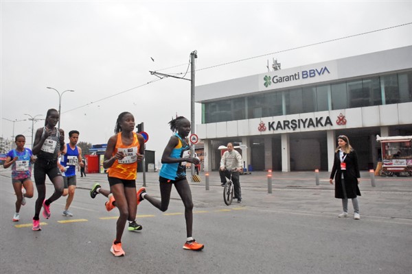 Maraton İzmir heyecanı başladı