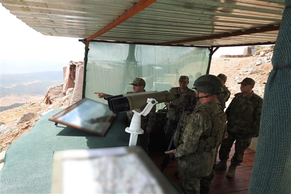 Mehmetçik son 3 ayda sınırı geçmeye çalışan 200 teröristi yakaladı