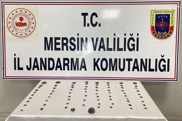 Mersin'de 80 bronz sikke ele geçirildi