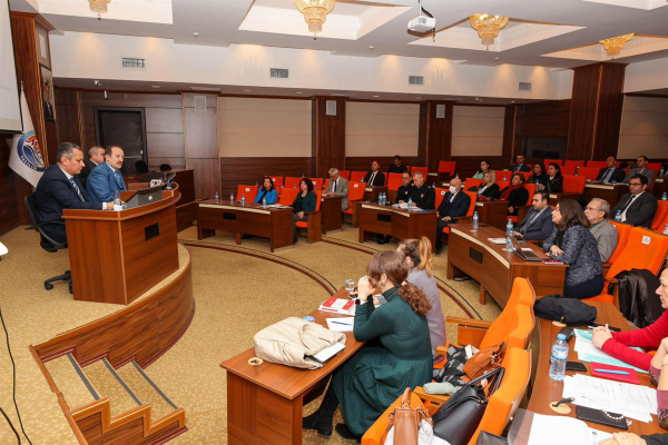 Mersin'de kadına yönelik şiddetle mücadelede toplantısı düzenlendi