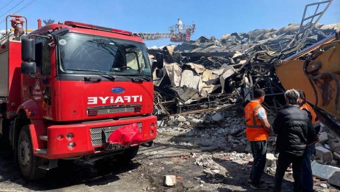 Mersin Sanayi Sitesi’nde yangın: 4 kişi yaşamını yitirdi