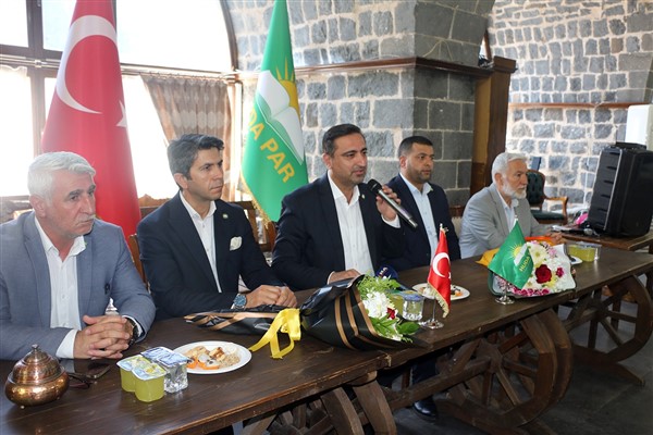 Milletvekili Ramanlı, Şanlıurfa'da temaslarda bulundu