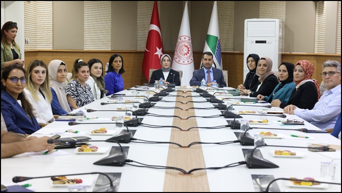 Milletvekili Yazmacı kadın kooperatifleriyle bir araya geldi