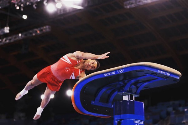Milli cimnastikçi Adem Asil, Olimpiyat 5'incisi oldu