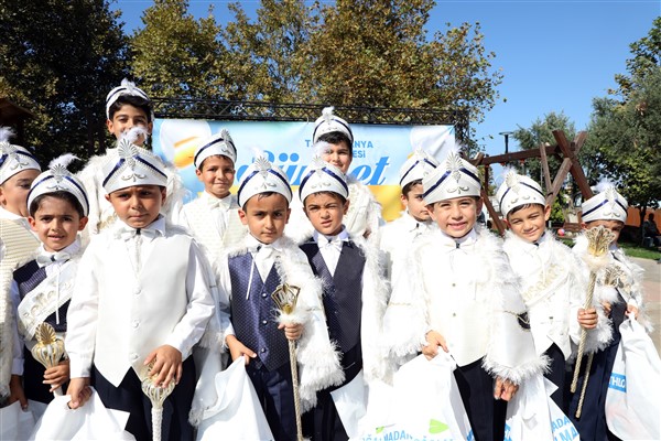 Mudanya’da “Sünnet Şenliği” düzenlendi