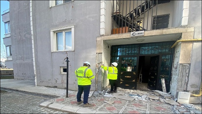 Mühendisler hasar tespit çalışmaları için İskenderun'a gitti