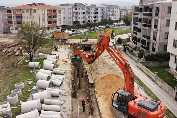Mustafakemalpaşa'da altyapı çalışmaları devam ediyor