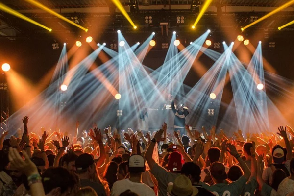 Müzik dinlemek kalbe iyi geliyor