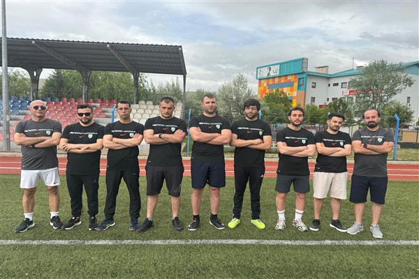 Nilüfer Belediyesi GESK ligi lider bitirdi 