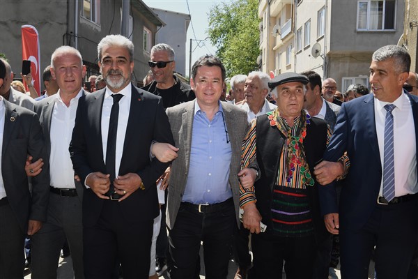 Osmangazi'de köy düğünü geleneği yaşatıldı