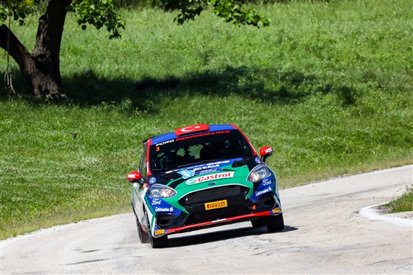 Özdemir ve Memişyazıcı liderliğe yükseldi 