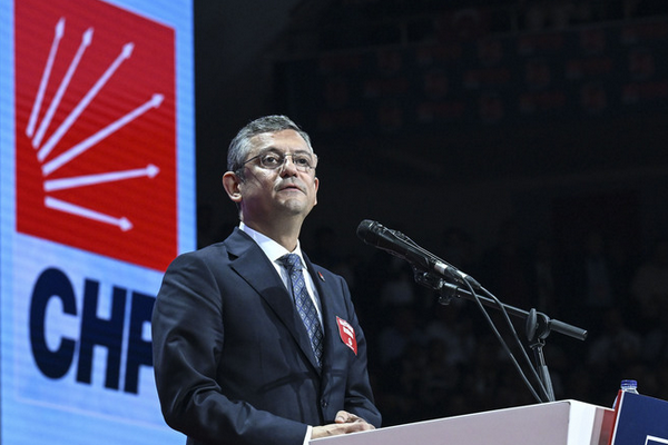 Özel, Gençlik Kolları Genel Başkanı Killik ve il başkanlarıyla bir araya geldi