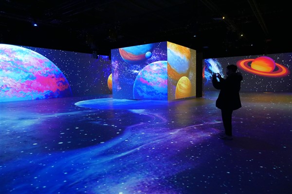 Panasonic yeni projektör serisini tanıttı