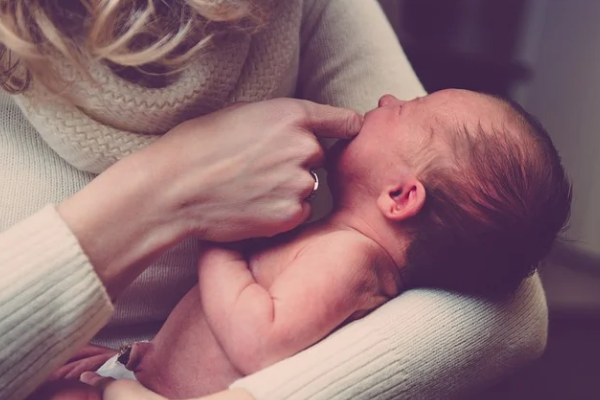 Plasenta previa anne ve bebeğin hayatını riske atabiliyor