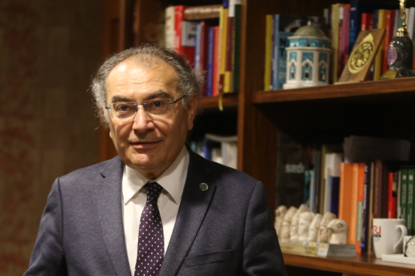 Prof. Dr. Nevzat Tarhan: “Öğrenmek yeni durumlara uyum sağlama becerisidir”