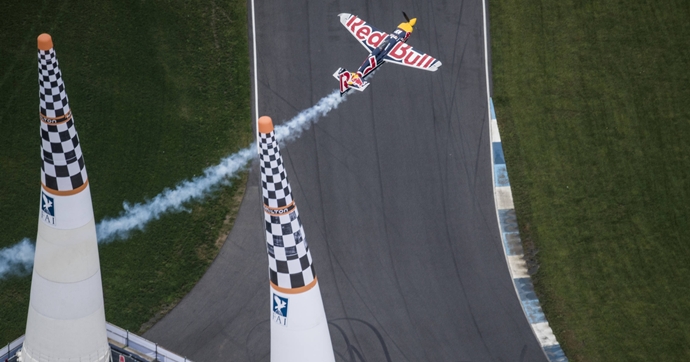 Red Bull Air Race Abu Dhabi’de başlıyor 
