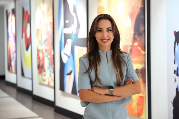 Saç dökülmesine kalıcı çözüm arayanlar saç ekimi merkezlerinin kapısını çalıyor