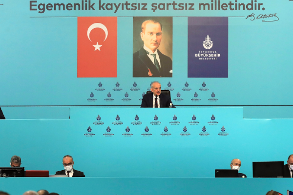 Sağlık çalışanlarına ücretsiz ulaşım uygulaması uzatıldı