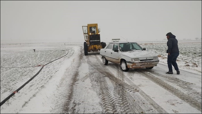 Şanlıurfa Büyükşehir Karla Mücadelesini Sürdürüyor-(VİDEO)
