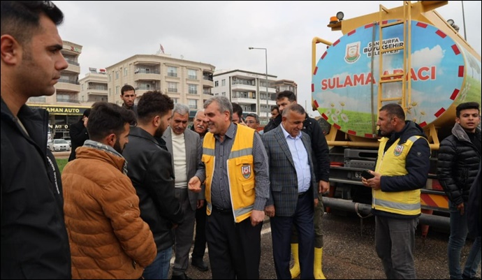 Şanlıurfa Büyükşehir Belediyesinden Vatandaşlara Hazır Su Dağıtımı Başladı