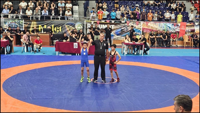 Şanlıurfa Büyükşehir Belediyesi sporcularından büyük başarı