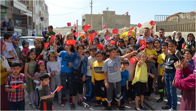Şanlıurfa CHP Çocukların Sevincini Paylaştı