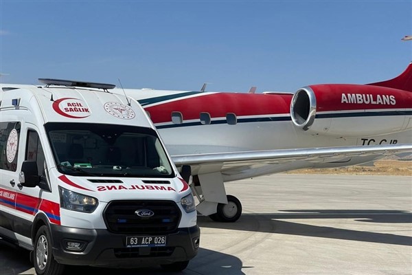 Şanlıurfa'da 3 hasta bebek ambulans uçak ile İstanbul’a götürüldü