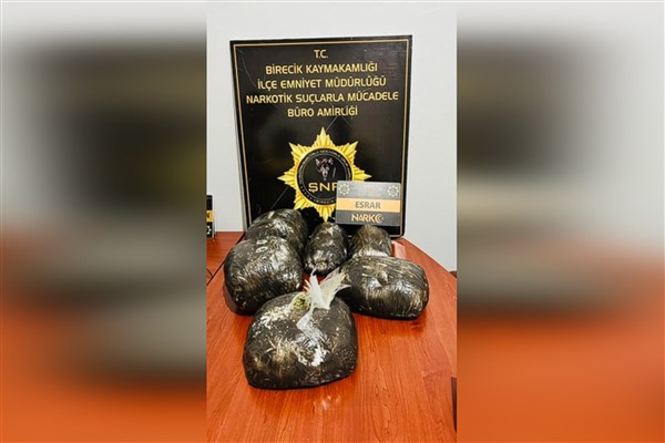 Şanlıurfa'da uyuşturucu operasyonu: 2 şüpheli yakalandı