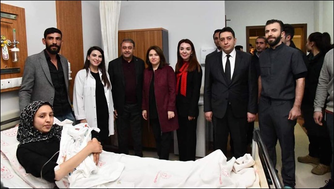Şanlıurfa Devlet Hastanesi'nde yeni yılın ilk bebeği doğdu