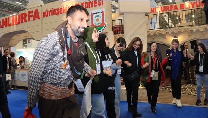  Şanlıurfa, İzmir Turizm Fuarında Kulakların Pasını Sildi-(VİDEO)