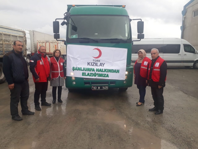 Şanlıurfa Kızılay'dan Depremzedelere Acil Yardım Malzemesi