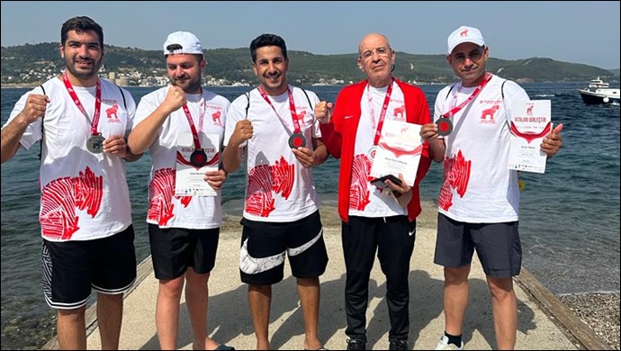 Şanlıurfa Master Yüzme Takımı, Çanakkale’de Tarih Yazdı
