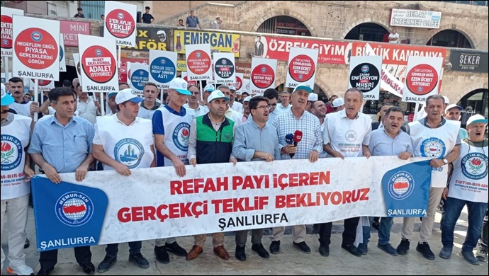 Şanlıurfa Memur-Sen, hükümetin ikinci zam teklifini protesto etti
