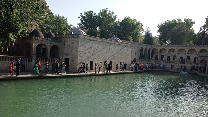 Şanlıurfa 'ya turist akını başladı