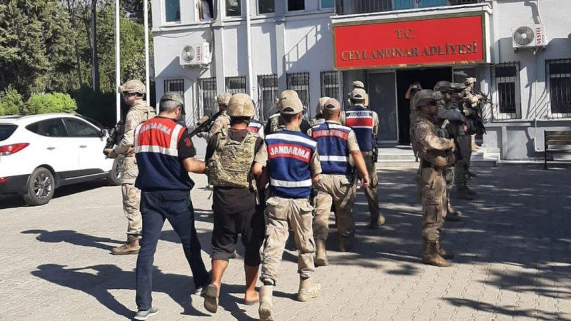 Şanlıurfa’da 25'er yıl kesinleşmiş hapis cezası bulunan 3 kişi yakalandı-(VİDEO)