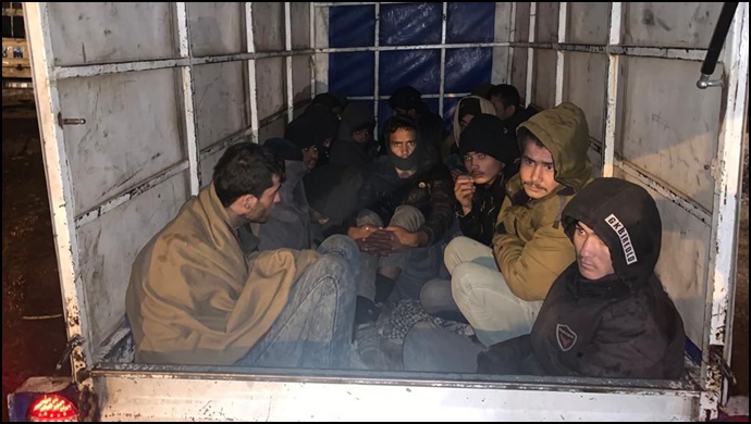 Şanlıurfa'da 45 düzensiz göçmen yakalandı