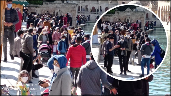 Şanlıurfa’da Balıklıgöl'de İğne Atsan Yere Düşmez !