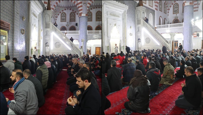 Şanlıurfa'da Depremlerde hayatını kaybedenler için sabah namazında dua edildi