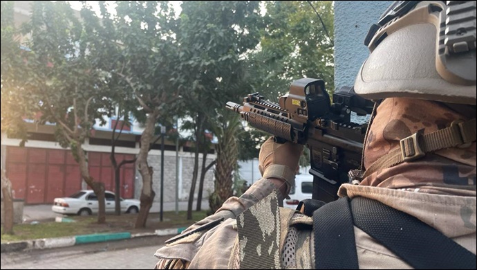 Şanlıurfa'da Jandarmadan kaçak silah ve mühimmat operasyonu: 57 gözaltı