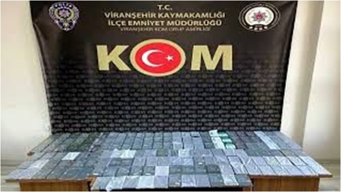 Şanlıurfa'da kaçak cep telefonu operasyonu :2 gözaltı-(VİDEO)
