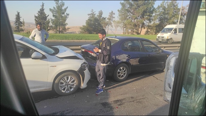 Şanlıurfa'da Maddi Hasarlı Trafik Kazası
