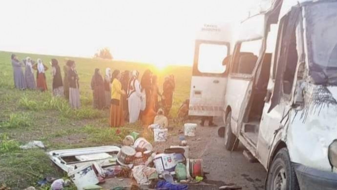 Şanlıurfa'da Tarım işçilerini taşıyan araç kaza yaptı: 2 ölü, 17 yaralı