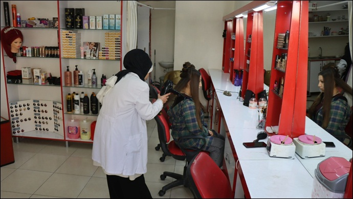 Şanlıurfalı Genç Kızlar Büyükşehir’le Hayallerine Kavuştu-(VİDEO)