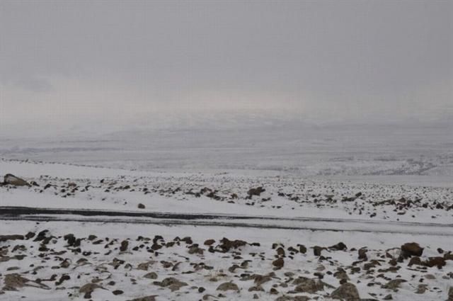 Şanlıurfa'ya yılın ilk karı yağdı! Ortalık beyaza büründü