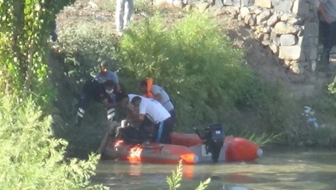 Serinlemek için nehre giren Akdoğan yaşamını yitirdi