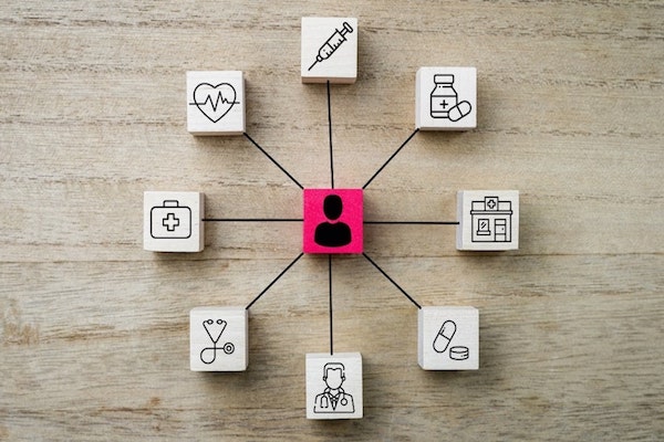 Sigorta sektörü yeni ürünlerle çocuklara kucak açıyor